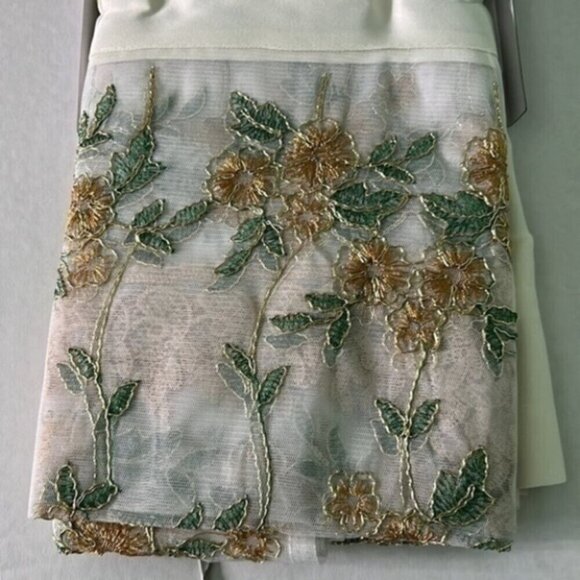 3PC Gabriella Embroidery Kitchen Curtain Set, Basement/Bathroom - Picture 1 of 3